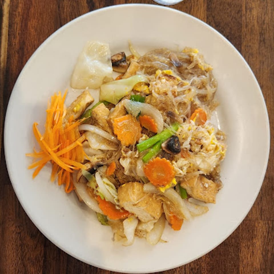 Thai Chili Asian Bistro's glass noodle dish with tofu, carrots, and mixed vegetables.
